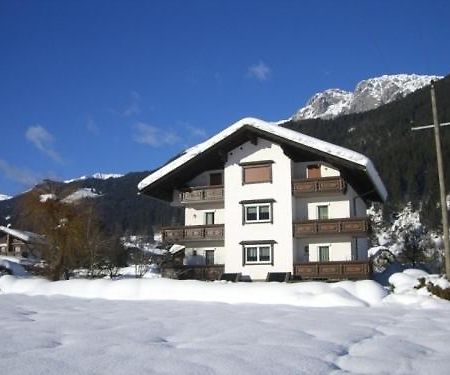 Ferienwohnungen/Holiday Apartments Lederer Reisach ภายนอก รูปภาพ